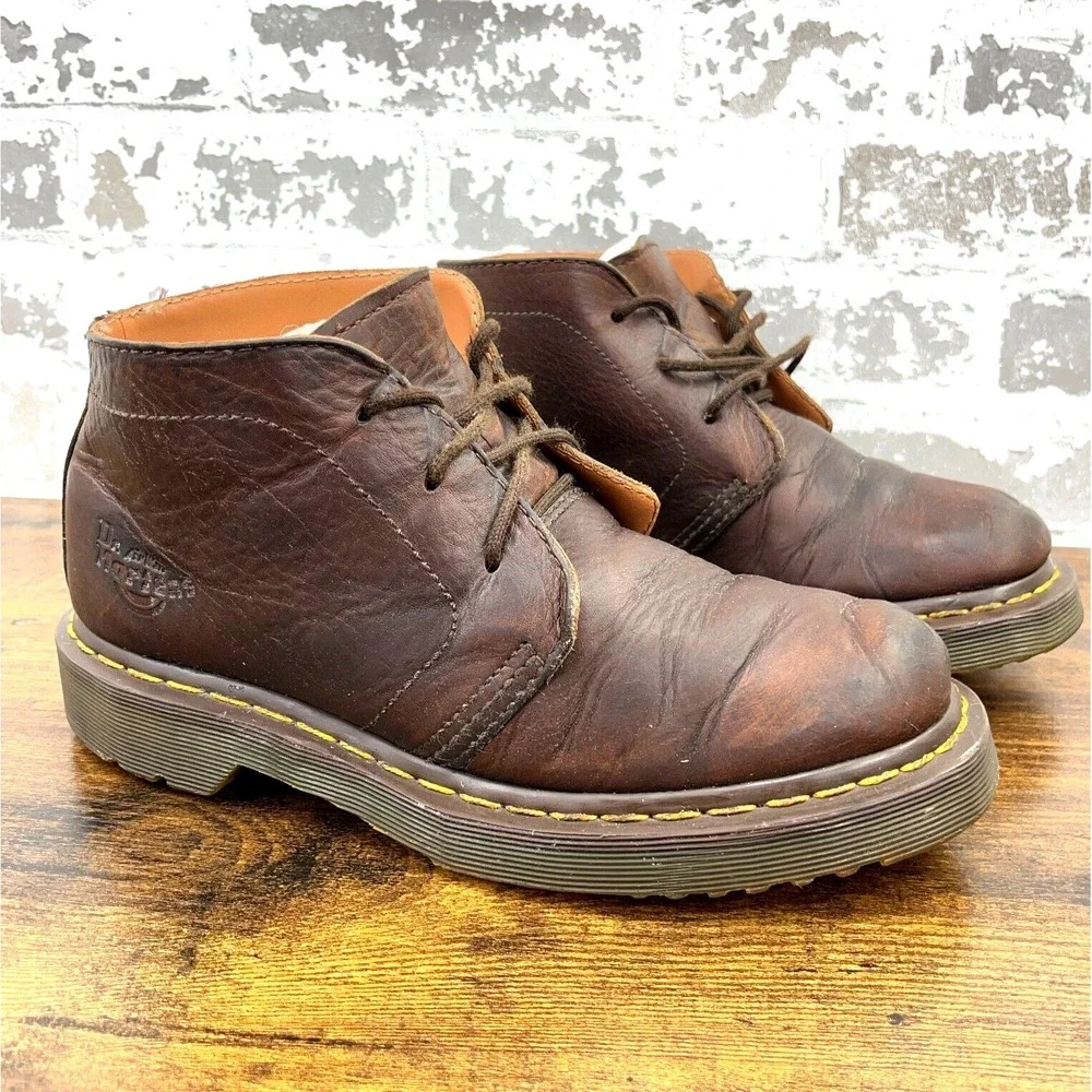 Dr Martens Chukka‎ Boots Men 8 US Ankle Dark Brown Leather Lace Up Mid Top Doc